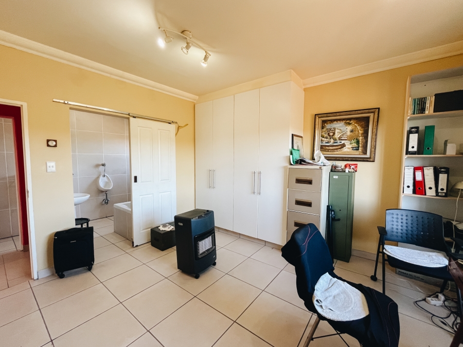 4 Bedroom Property for Sale in Island View Western Cape